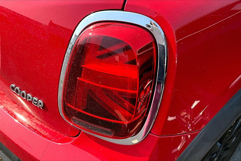 Thumbnail: 2023 MINI Cooper - 12