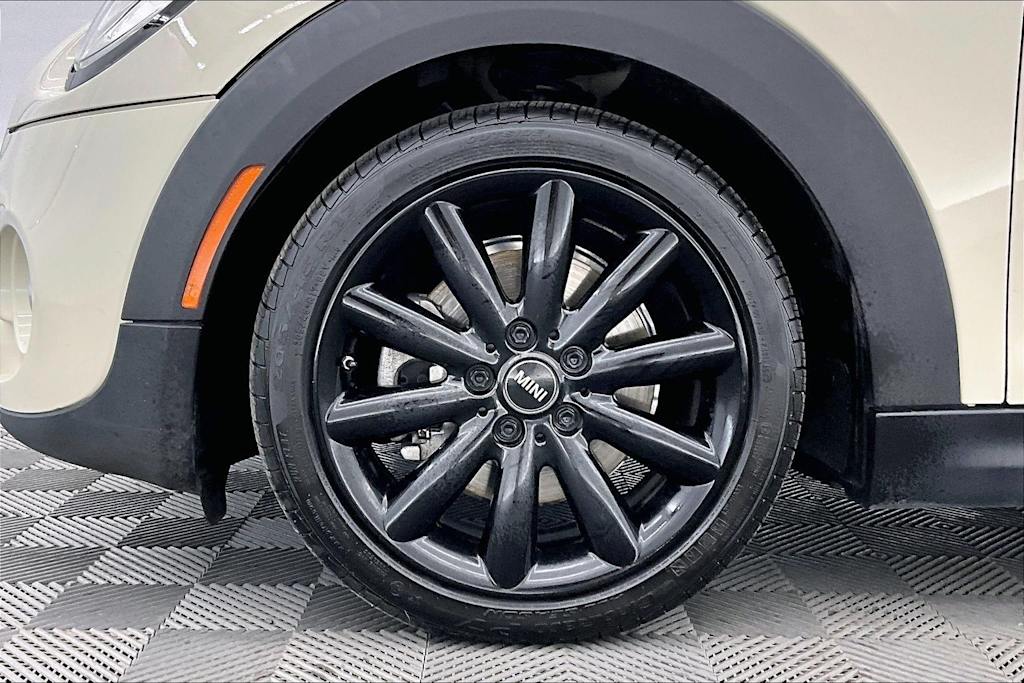 Thumbnail: 2017 MINI Cooper - 8