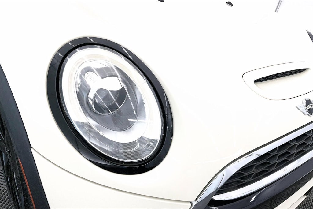 Thumbnail: 2017 MINI Cooper - 31