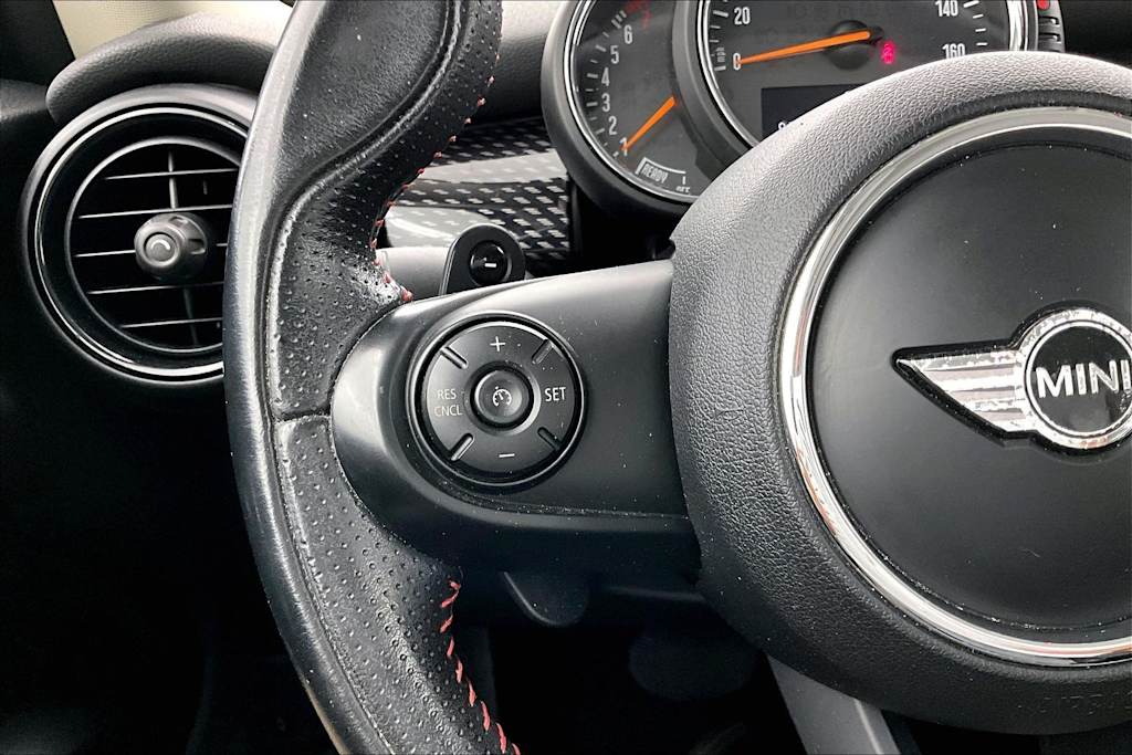Thumbnail: 2017 MINI Cooper - 25
