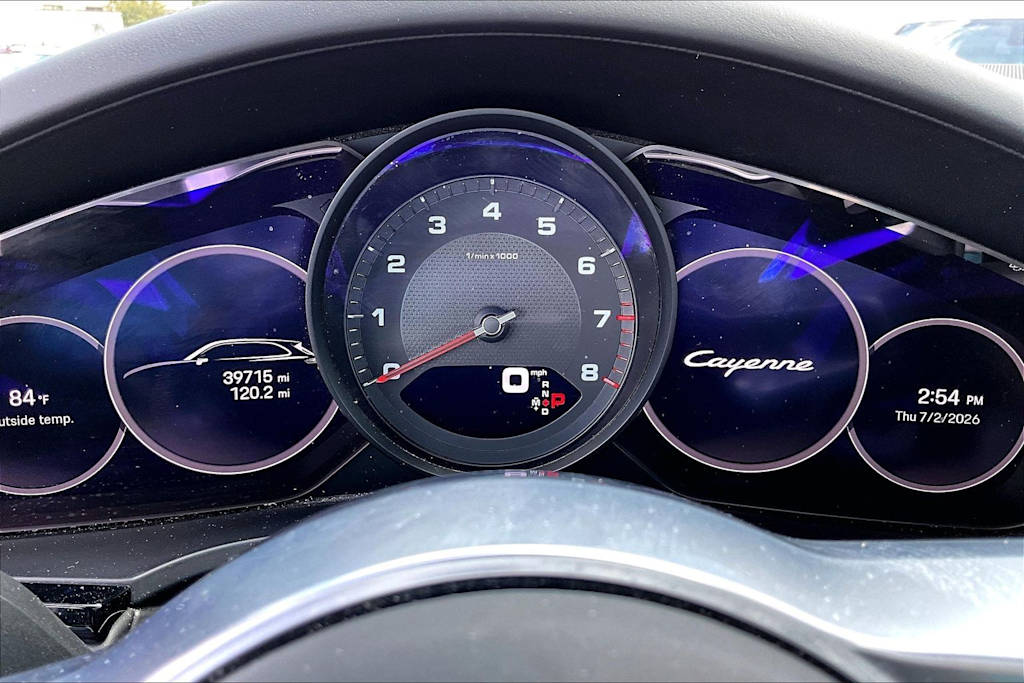 Thumbnail: 2022 Porsche Cayenne - 15