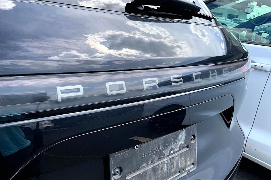 Thumbnail: 2022 Porsche Cayenne - 19