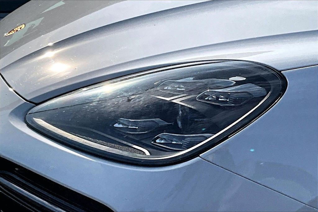 Thumbnail: 2019 Porsche Cayenne - 16