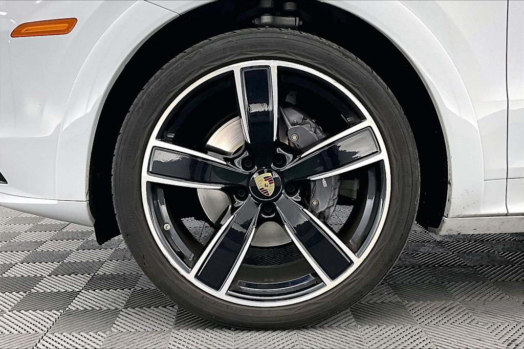 Thumbnail: 2019 Porsche Cayenne - 8