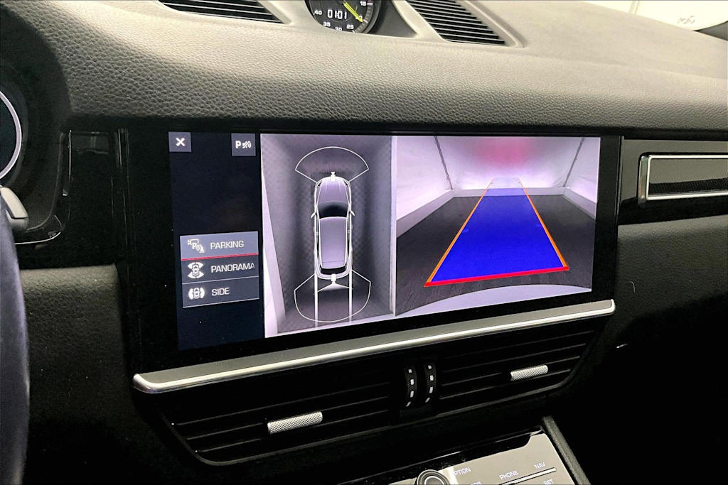 Thumbnail: 2019 Porsche Cayenne - 16