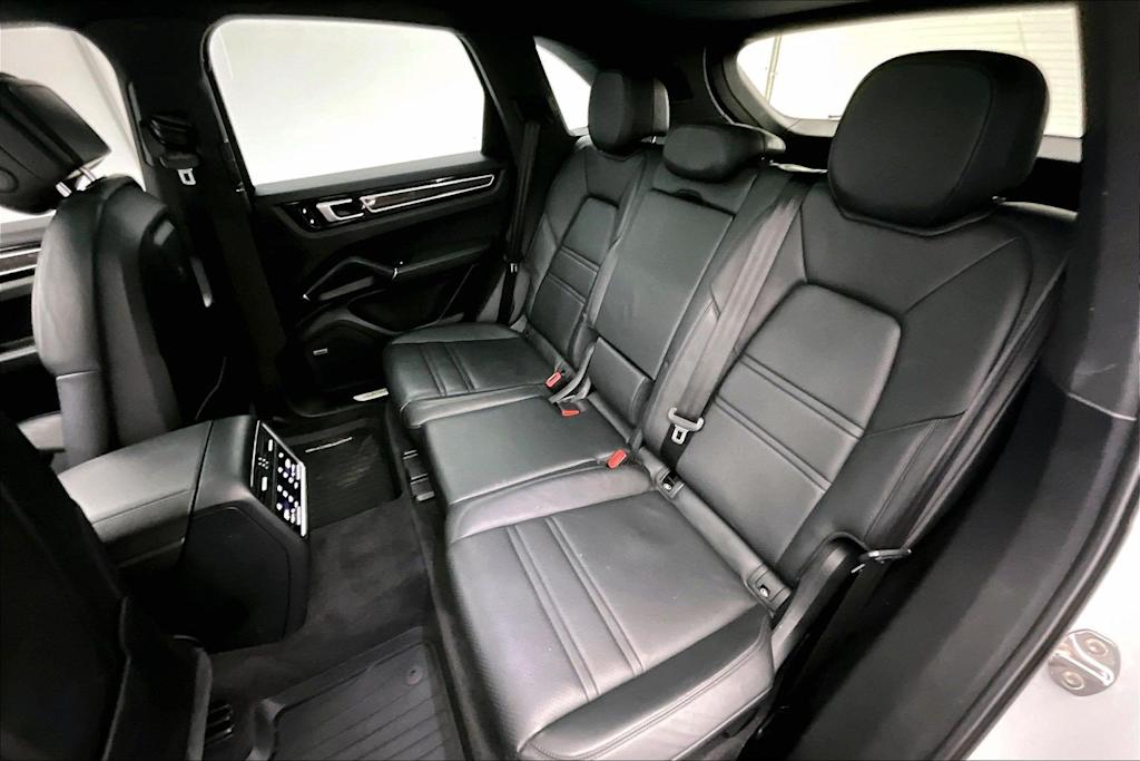 Thumbnail: 2019 Porsche Cayenne - 29