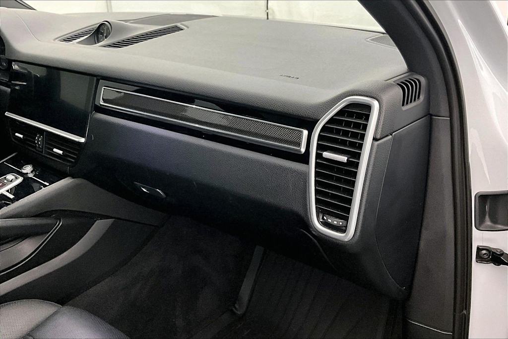 Thumbnail: 2019 Porsche Cayenne - 24