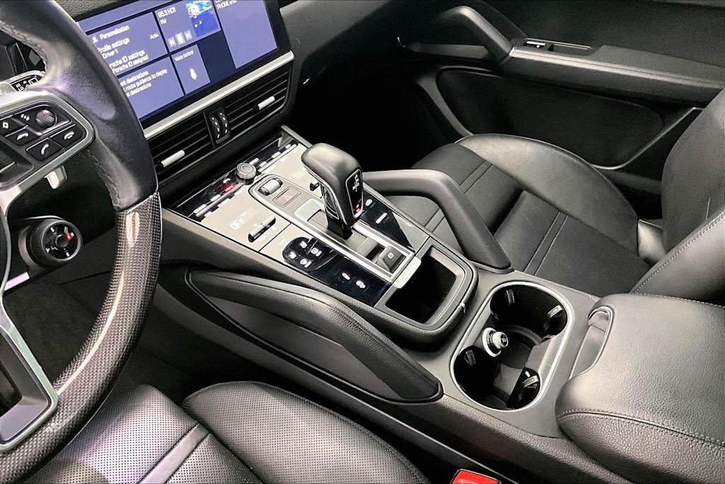 Thumbnail: 2019 Porsche Cayenne - 17