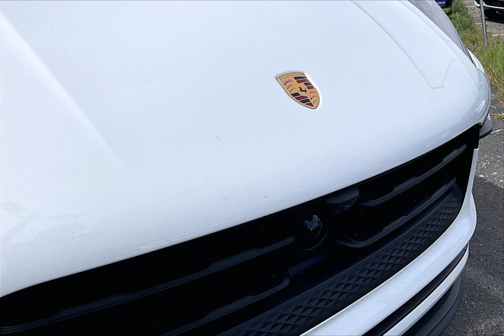 Thumbnail: 2024 Porsche Macan - 18