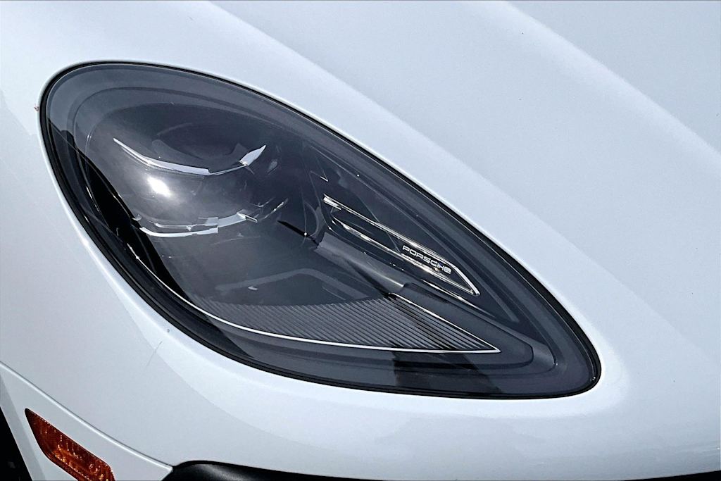 Thumbnail: 2024 Porsche Macan - 9