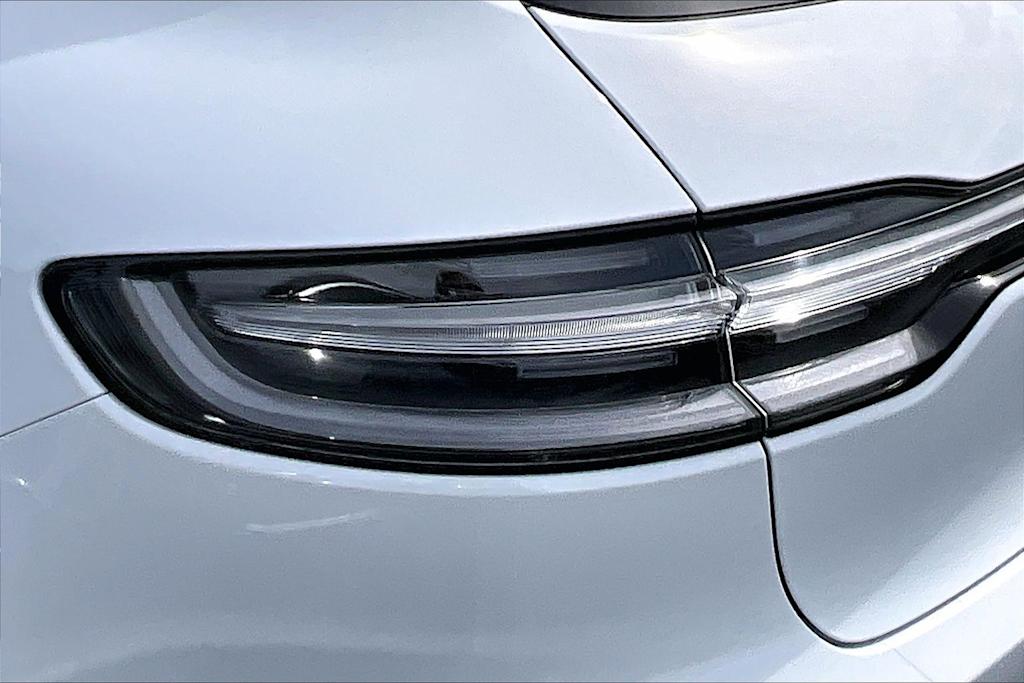 Thumbnail: 2024 Porsche Macan - 16