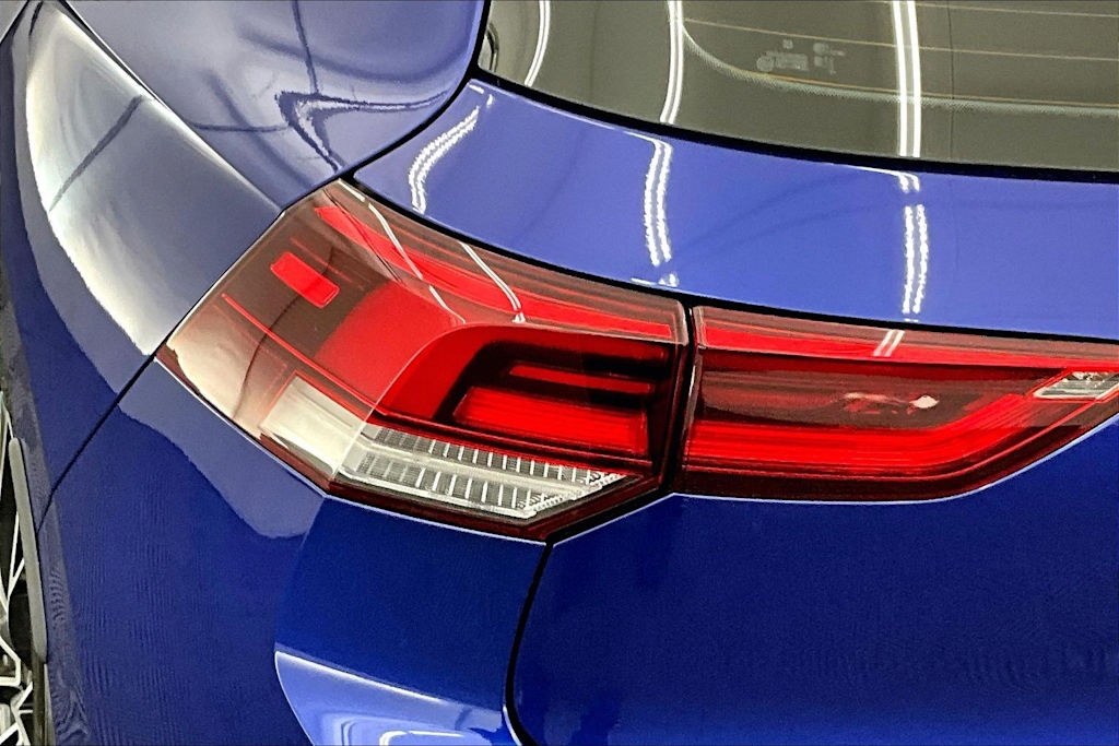 Thumbnail: 2025 Volkswagen Golf - 32
