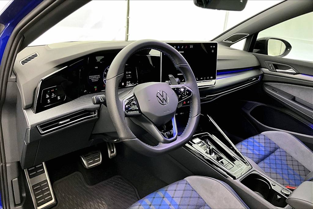 Thumbnail: 2025 Volkswagen Golf - 2