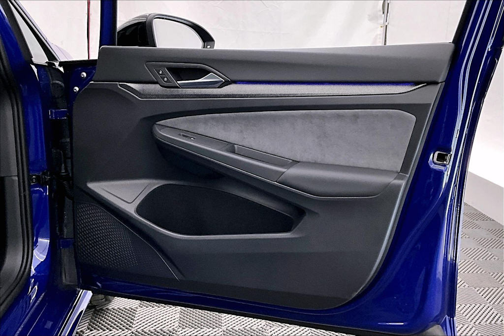 Thumbnail: 2025 Volkswagen Golf - 28
