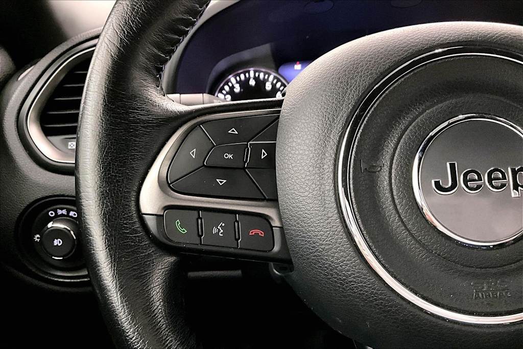 Thumbnail: 2020 Jeep Renegade - 25