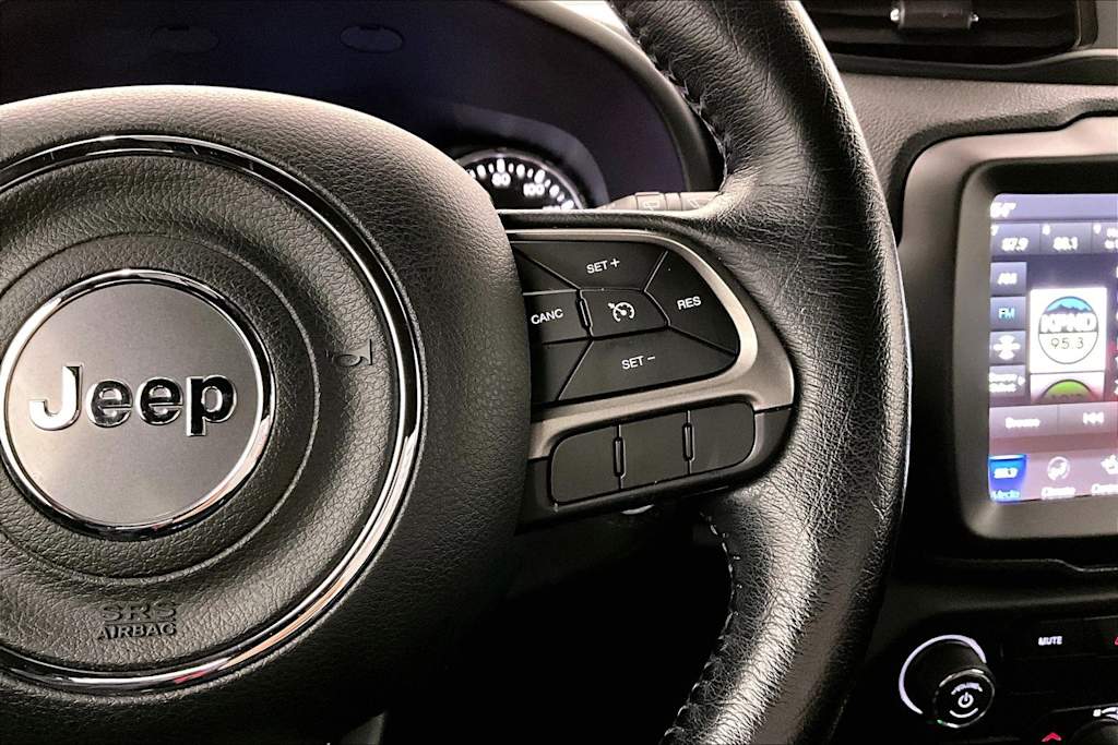 Thumbnail: 2020 Jeep Renegade - 26