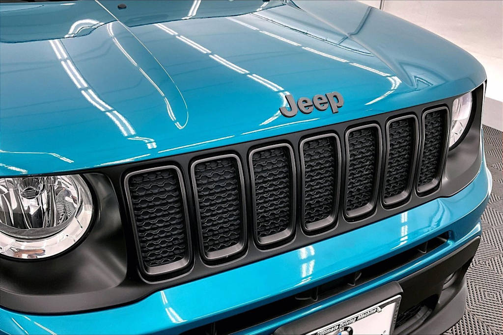 Thumbnail: 2021 Jeep Renegade - 30