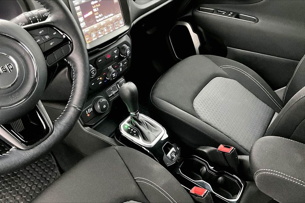 Thumbnail: 2021 Jeep Renegade - 19