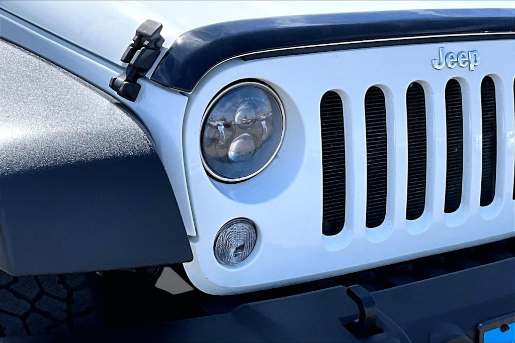 Thumbnail: 2018 Jeep Wrangler - 24