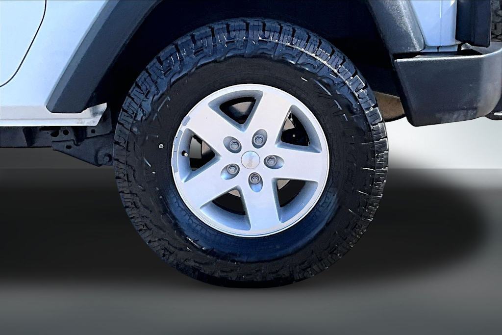 Thumbnail: 2018 Jeep Wrangler - 27