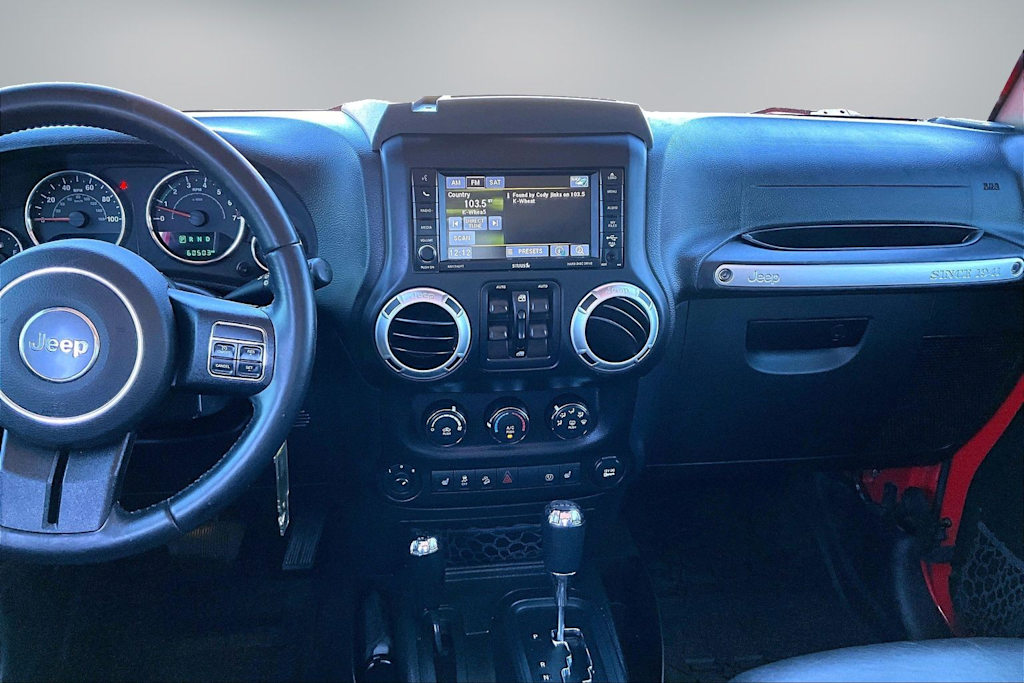 Thumbnail: 2017 Jeep Wrangler - 14