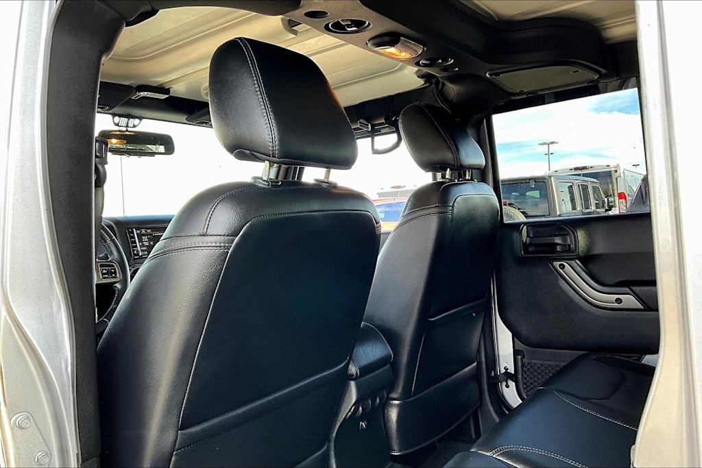 Thumbnail: 2018 Jeep Wrangler - 12