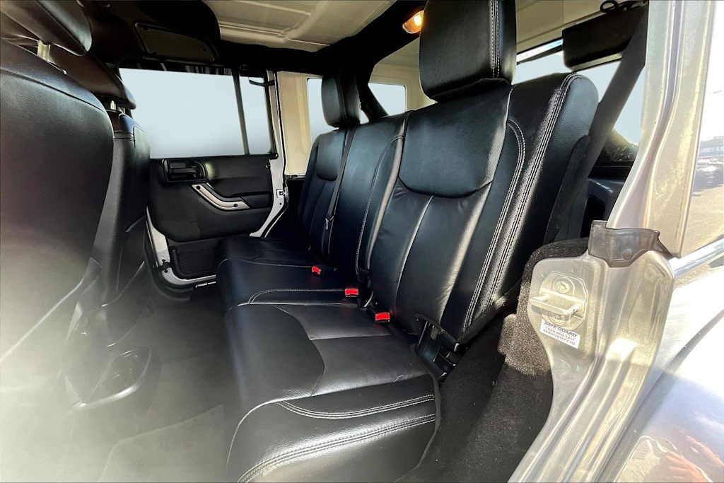 Thumbnail: 2018 Jeep Wrangler - 28