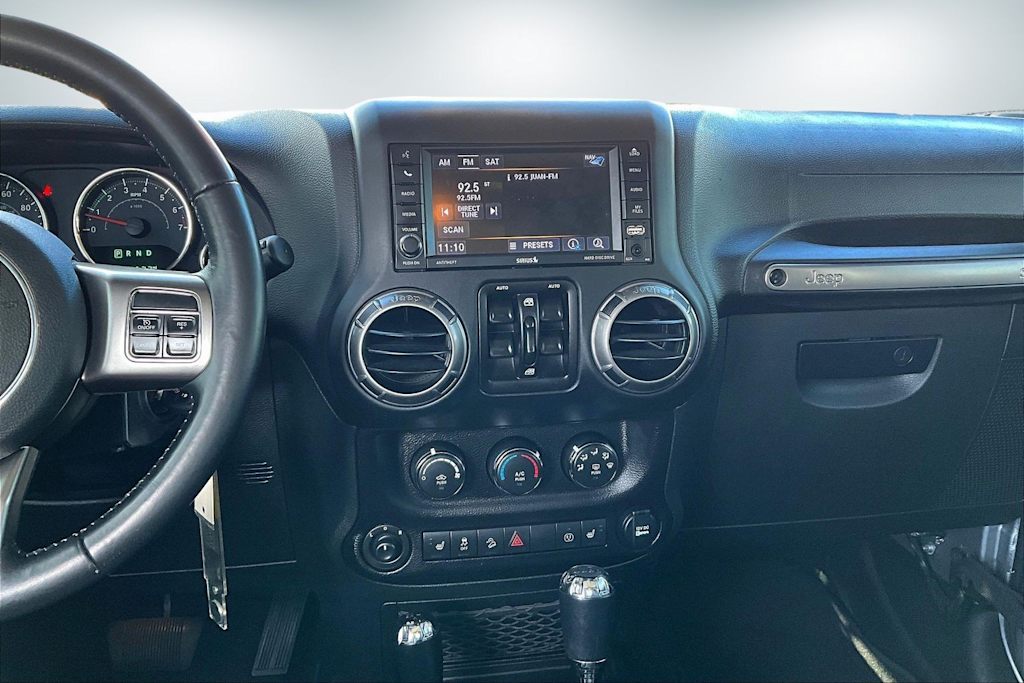 Thumbnail: 2018 Jeep Wrangler - 15