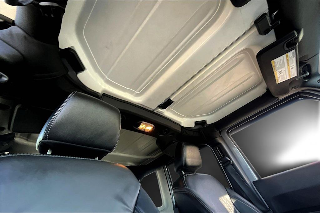 Thumbnail: 2018 Jeep Wrangler - 30