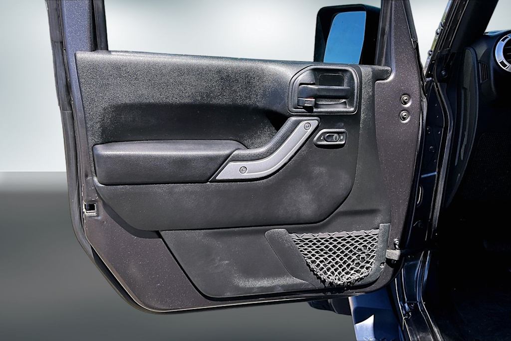 Thumbnail: 2018 Jeep Wrangler - 27