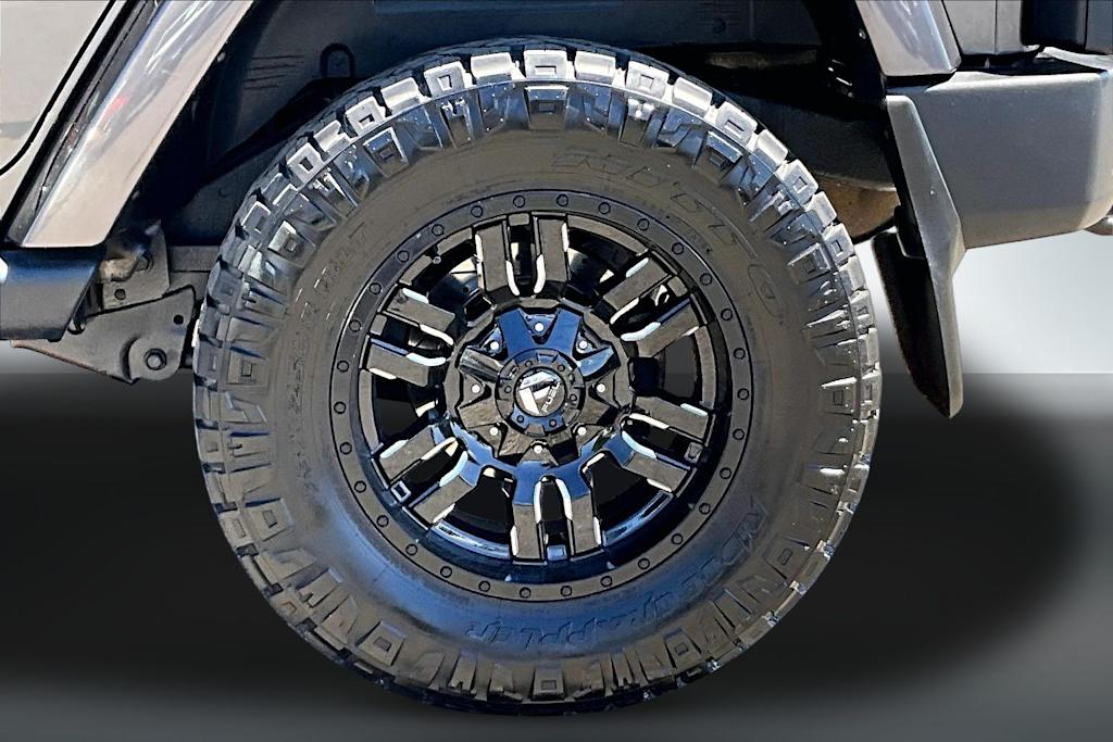 Thumbnail: 2018 Jeep Wrangler - 32