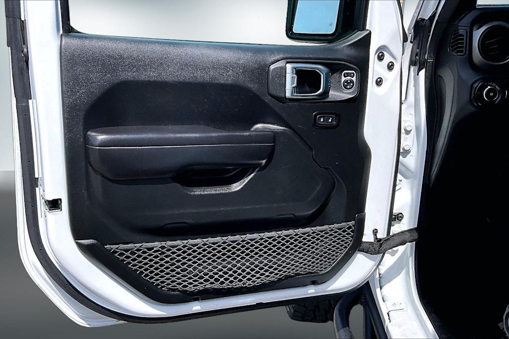 Thumbnail: 2018 Jeep Wrangler - 28