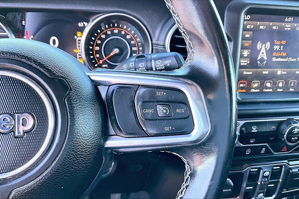 Thumbnail: 2021 Jeep Wrangler - 25