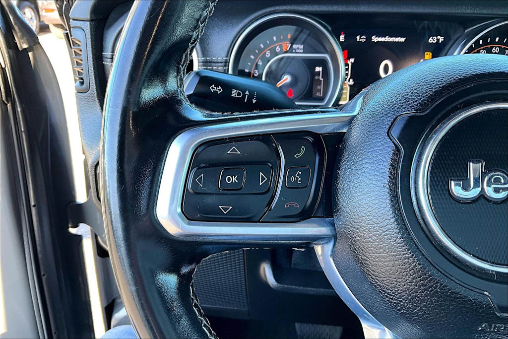 Thumbnail: 2021 Jeep Wrangler - 24