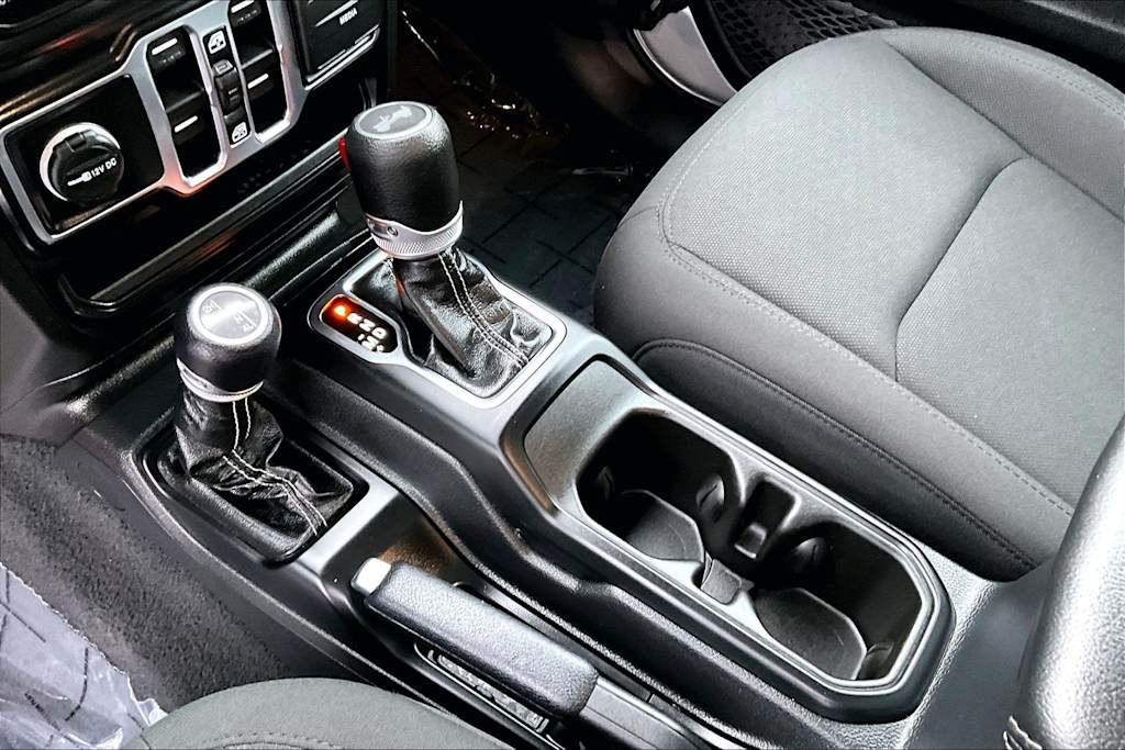 Thumbnail: 2023 Jeep Wrangler - 17