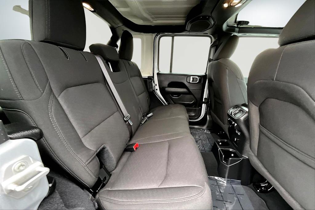 Thumbnail: 2023 Jeep Wrangler - 30