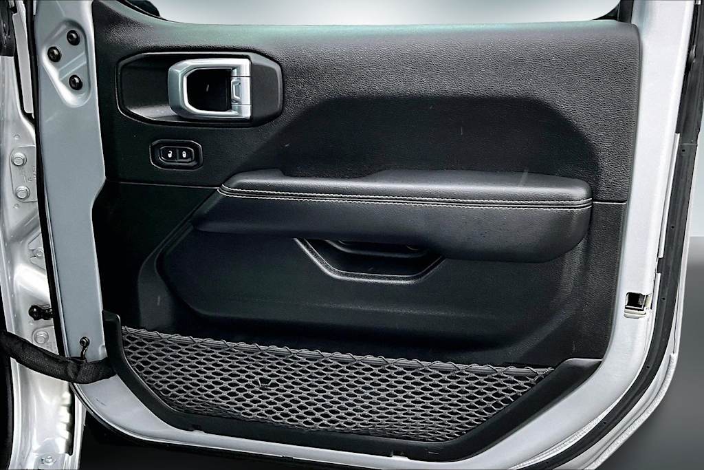 Thumbnail: 2023 Jeep Wrangler - 29