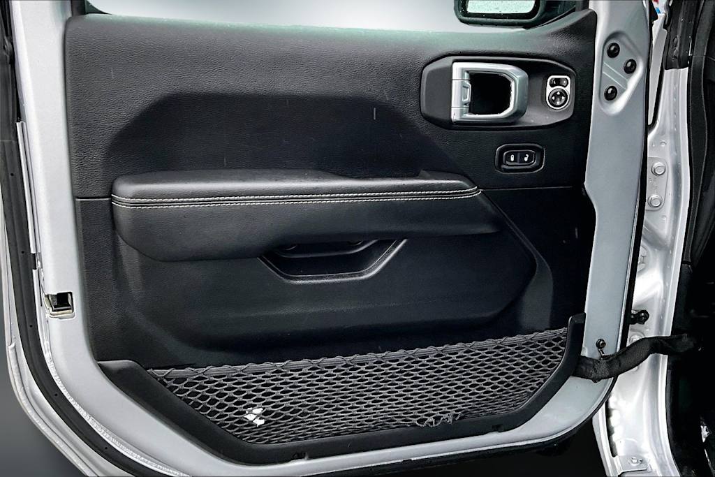 Thumbnail: 2023 Jeep Wrangler - 28