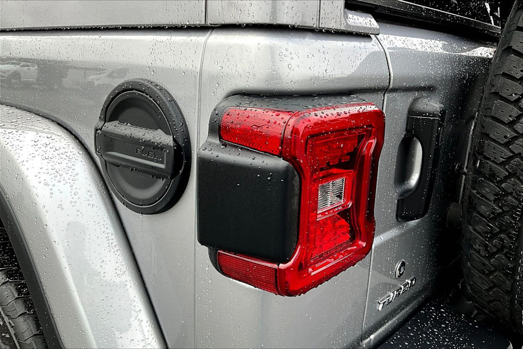 Thumbnail: 2019 Jeep Wrangler - 32