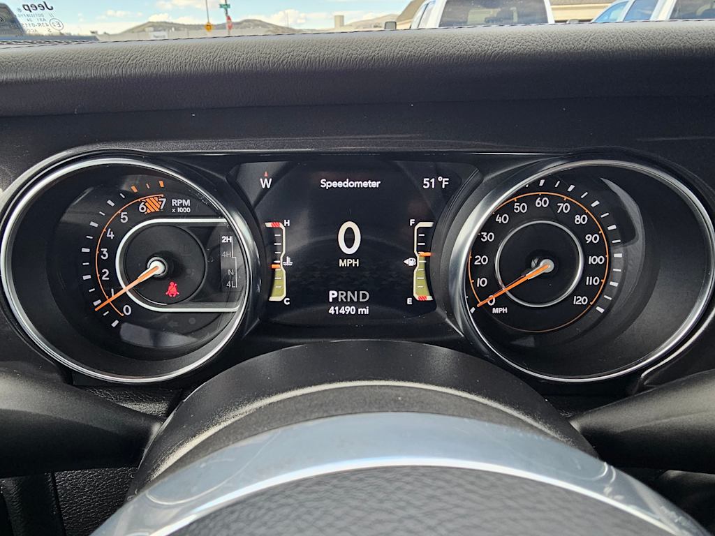2022 Jeep Wrangler Unlimited Sahara 18