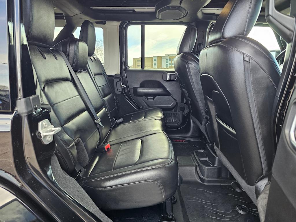 2022 Jeep Wrangler Unlimited Sahara 22