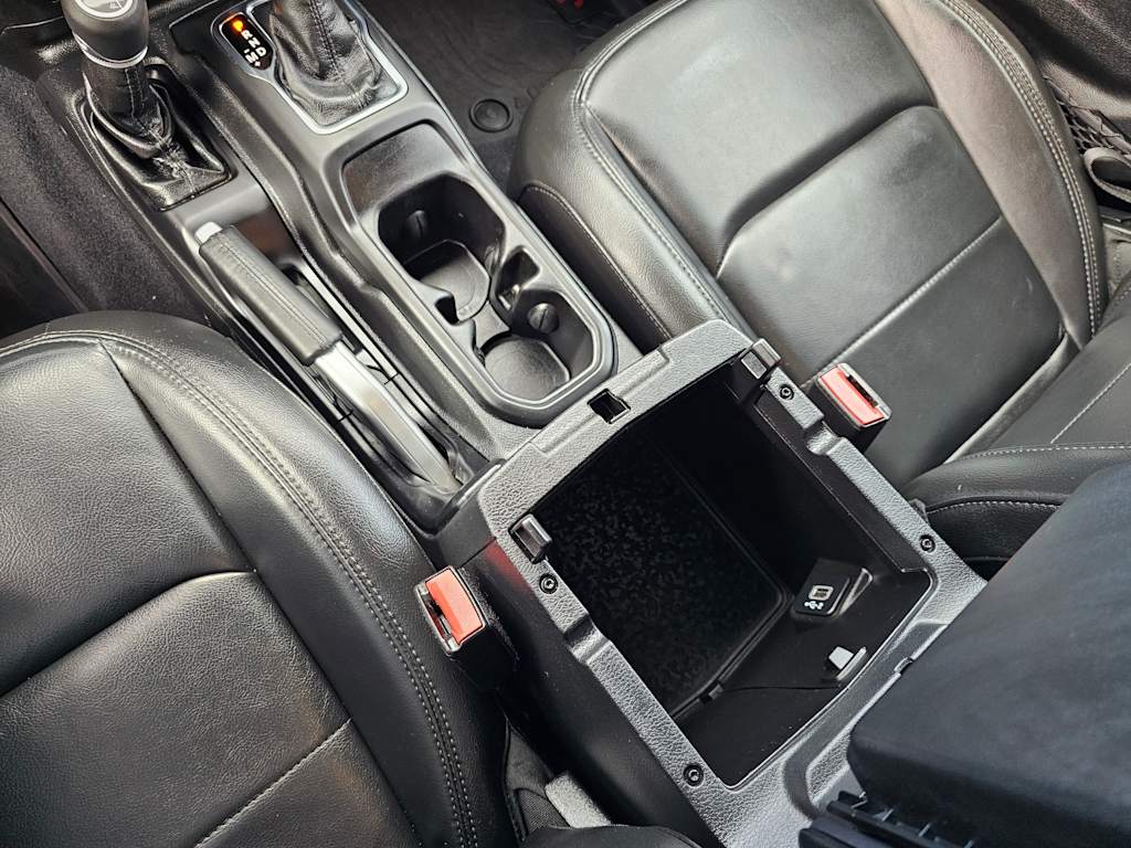 2022 Jeep Wrangler Unlimited Sahara 25