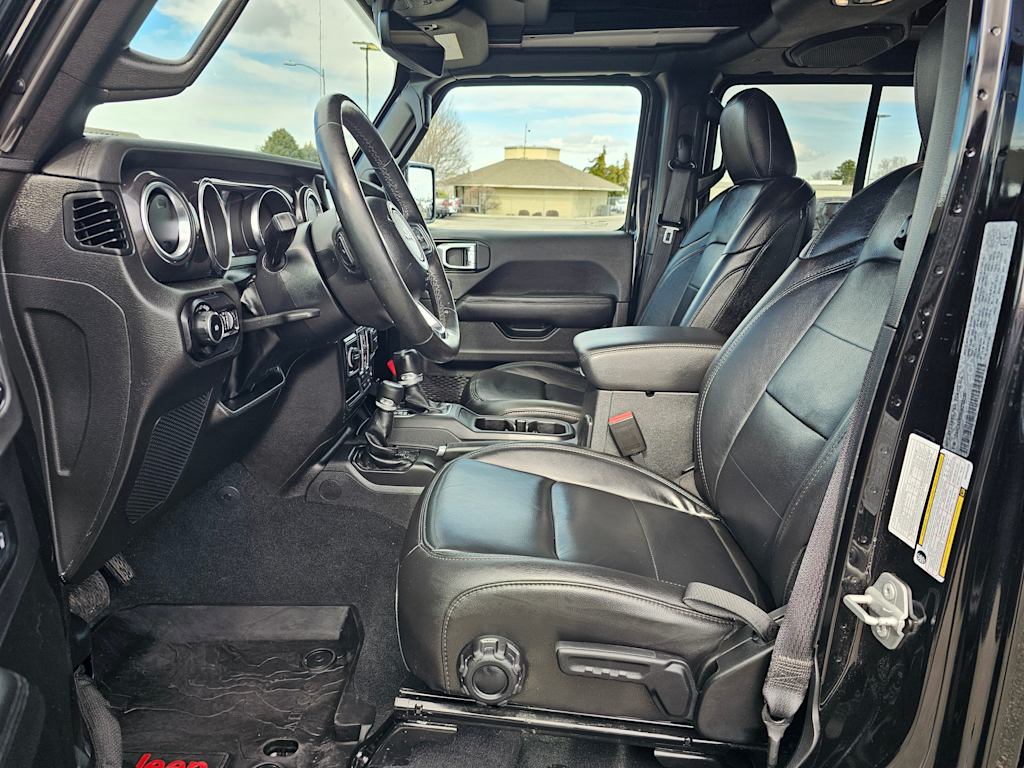 2022 Jeep Wrangler Unlimited Sahara 11