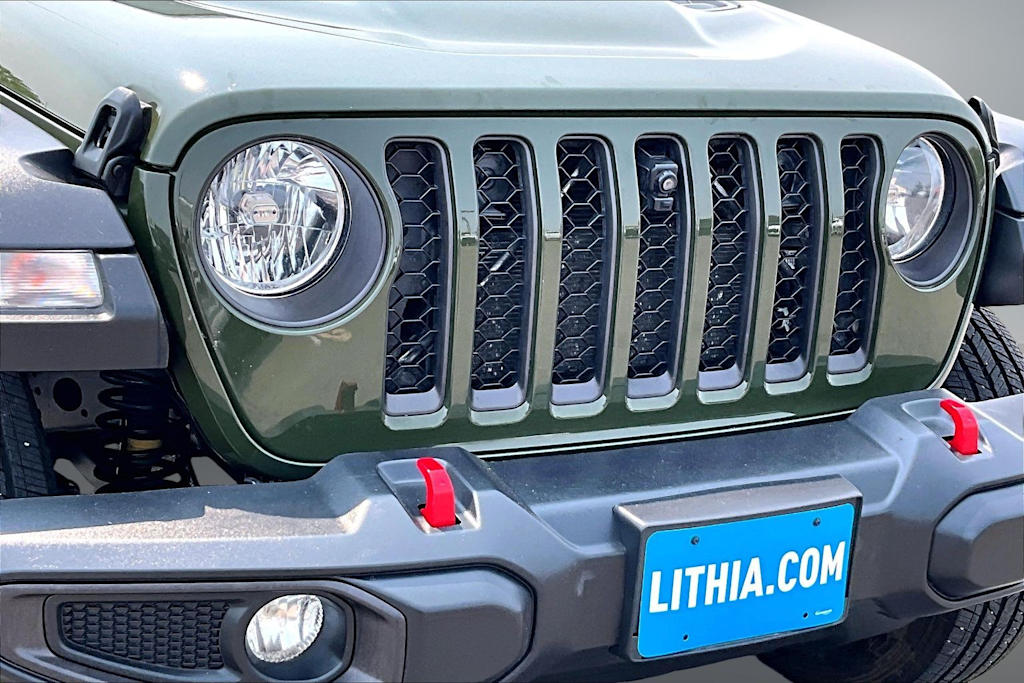 Thumbnail: 2022 Jeep Wrangler - 32