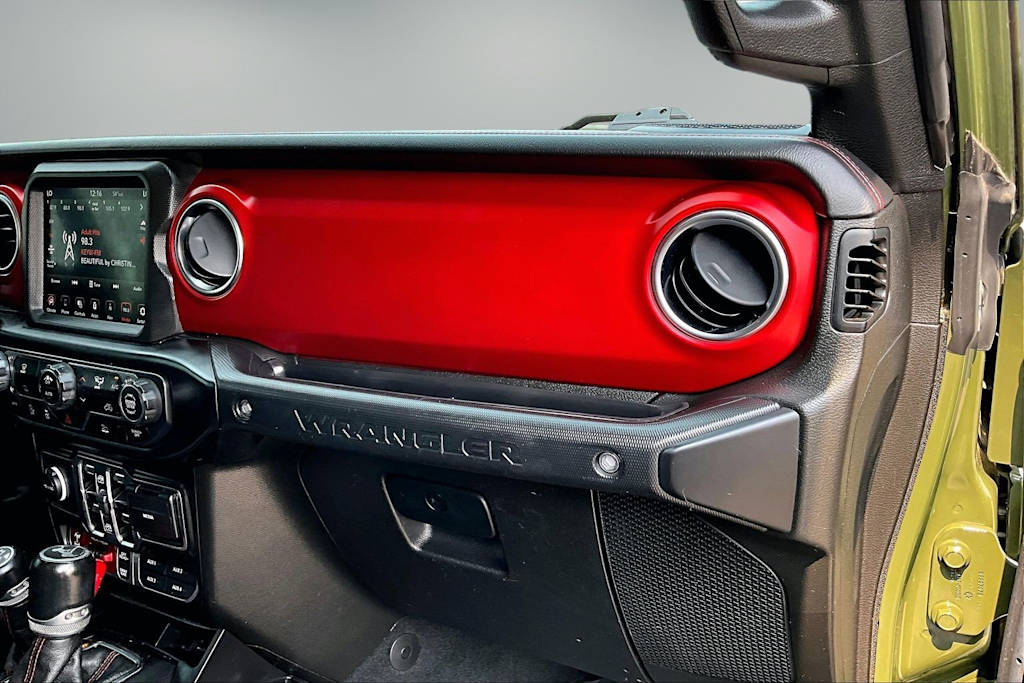 Thumbnail: 2022 Jeep Wrangler - 23