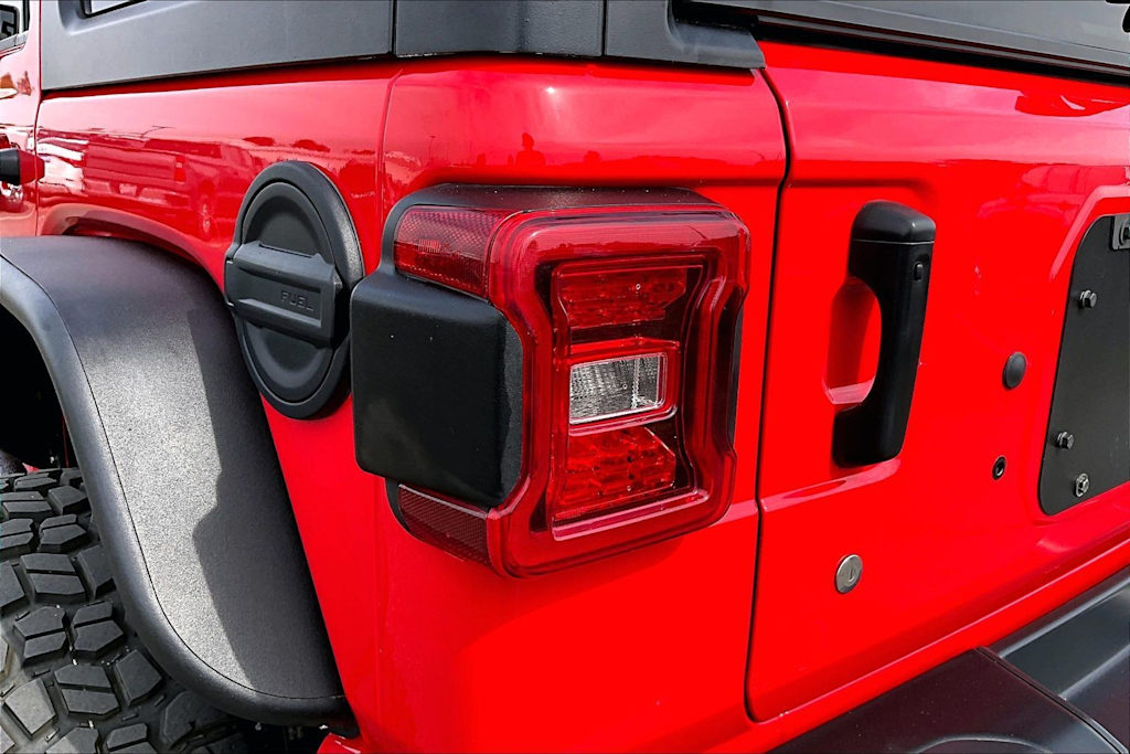 Thumbnail: 2019 Jeep Wrangler - 31