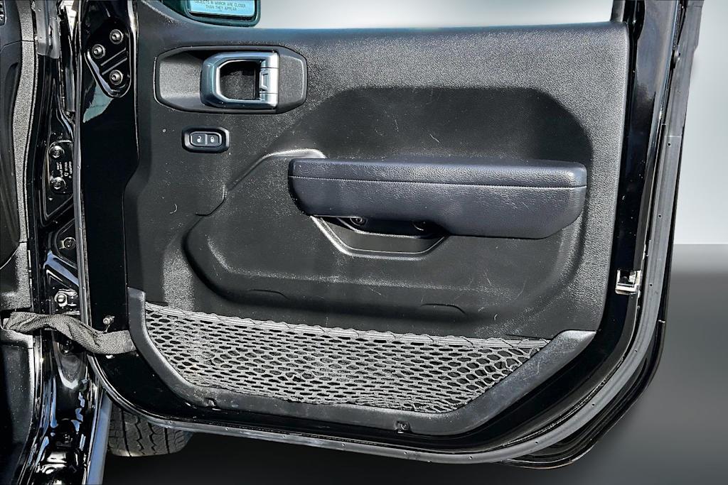 Thumbnail: 2023 Jeep Wrangler - 27