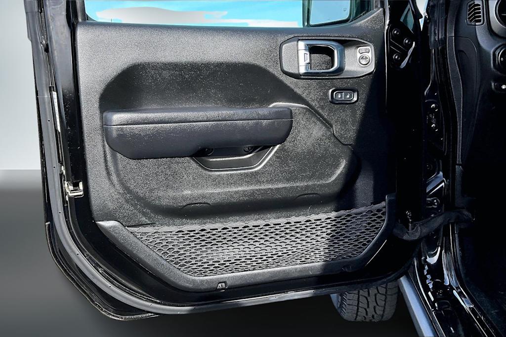 Thumbnail: 2023 Jeep Wrangler - 26