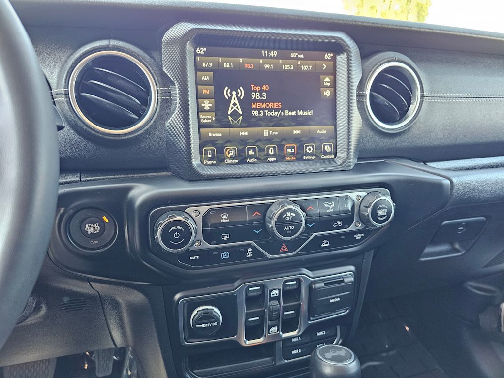 2023 Jeep Wrangler Unlimited Sahara 4xe 15