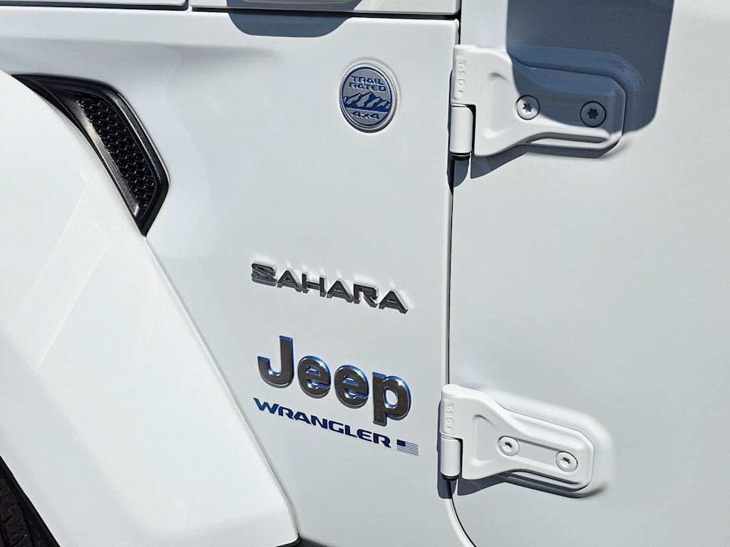 2023 Jeep Wrangler Unlimited Sahara 4xe 7